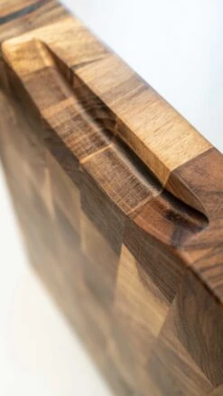 End Grain Cutting Board [Walnut Wood] -Sharp Edge Shop Deske 50