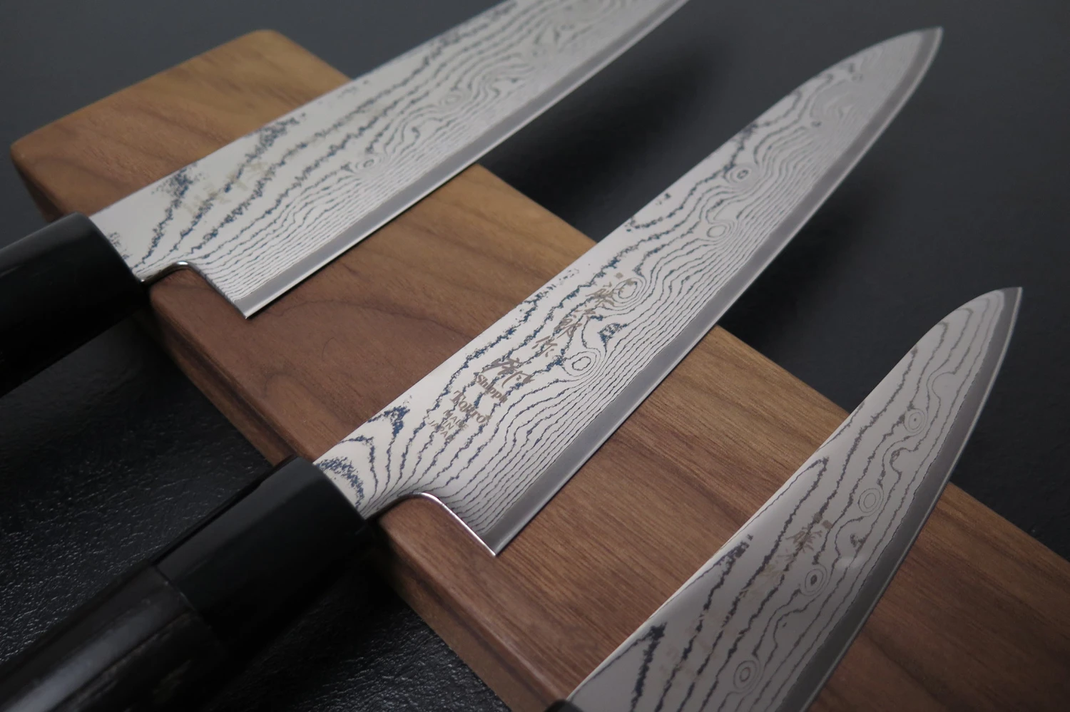 Tojiro Bird's Beak Paring Black Damascus 70mm (2.8") 2 Tojiro Bird's Beak Paring Black Damascus 70mm (2.8") - Image 2