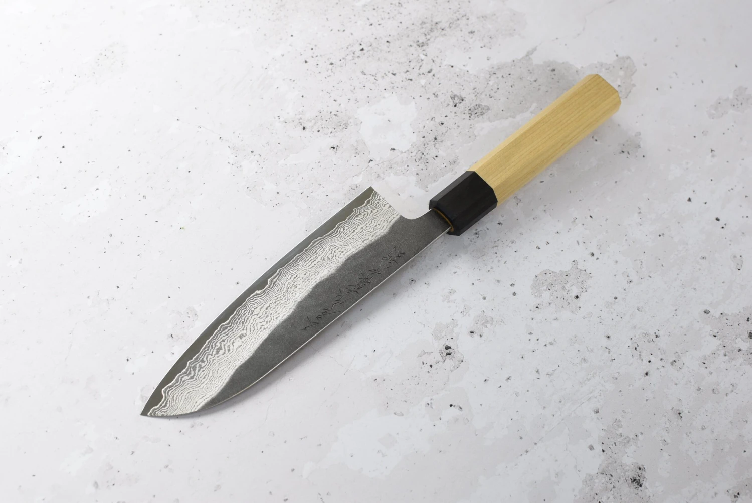 Tojiro Atelier Santoku VG-10 Kuro-uchi Damascus 170mm (6.7") 4 Tojiro Atelier Santoku VG-10 Kuro-uchi Damascus 170mm (6.7") - Image 4