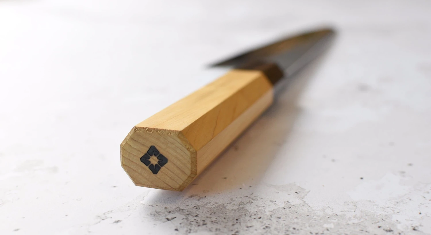 Tojiro Atelier Santoku VG-10 Kuro-uchi Damascus 170mm (6.7") 5 Tojiro Atelier Santoku VG-10 Kuro-uchi Damascus 170mm (6.7") - Image 5