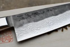 Tojiro Atelier Gyuto Kuro-uchi 210mm (8.3") -Sharp Edge Shop Tojiro Gyuto Kuro uchi 240mm 9.5 details3