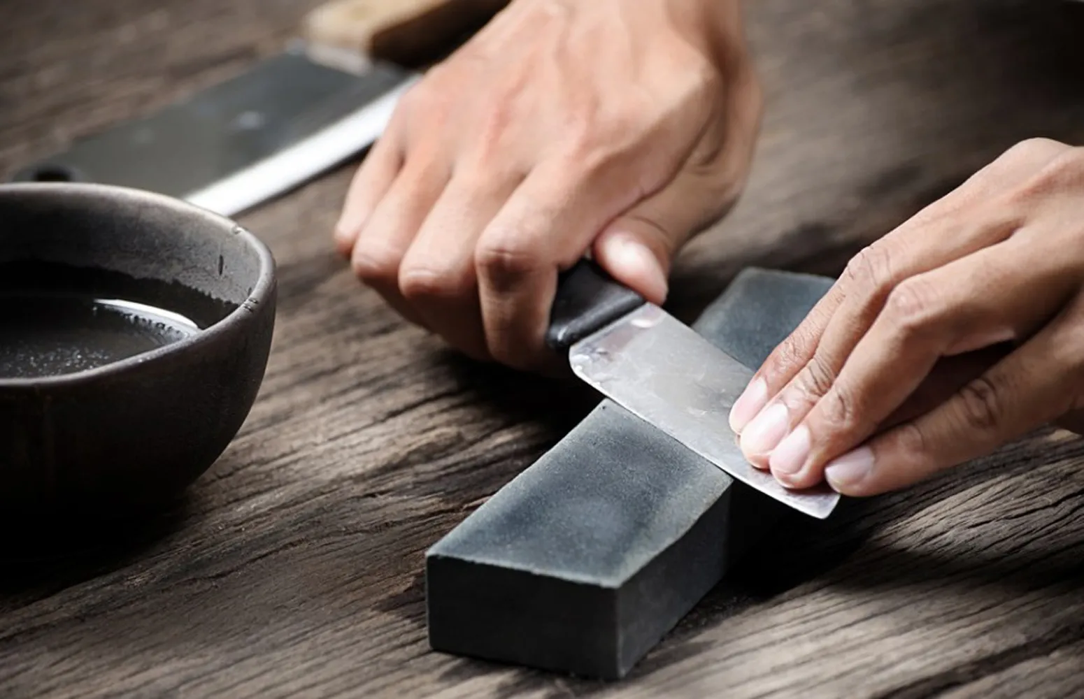 Sharp Edge Shop -Sharp Edge Shop whats the best way to sharpen a knife